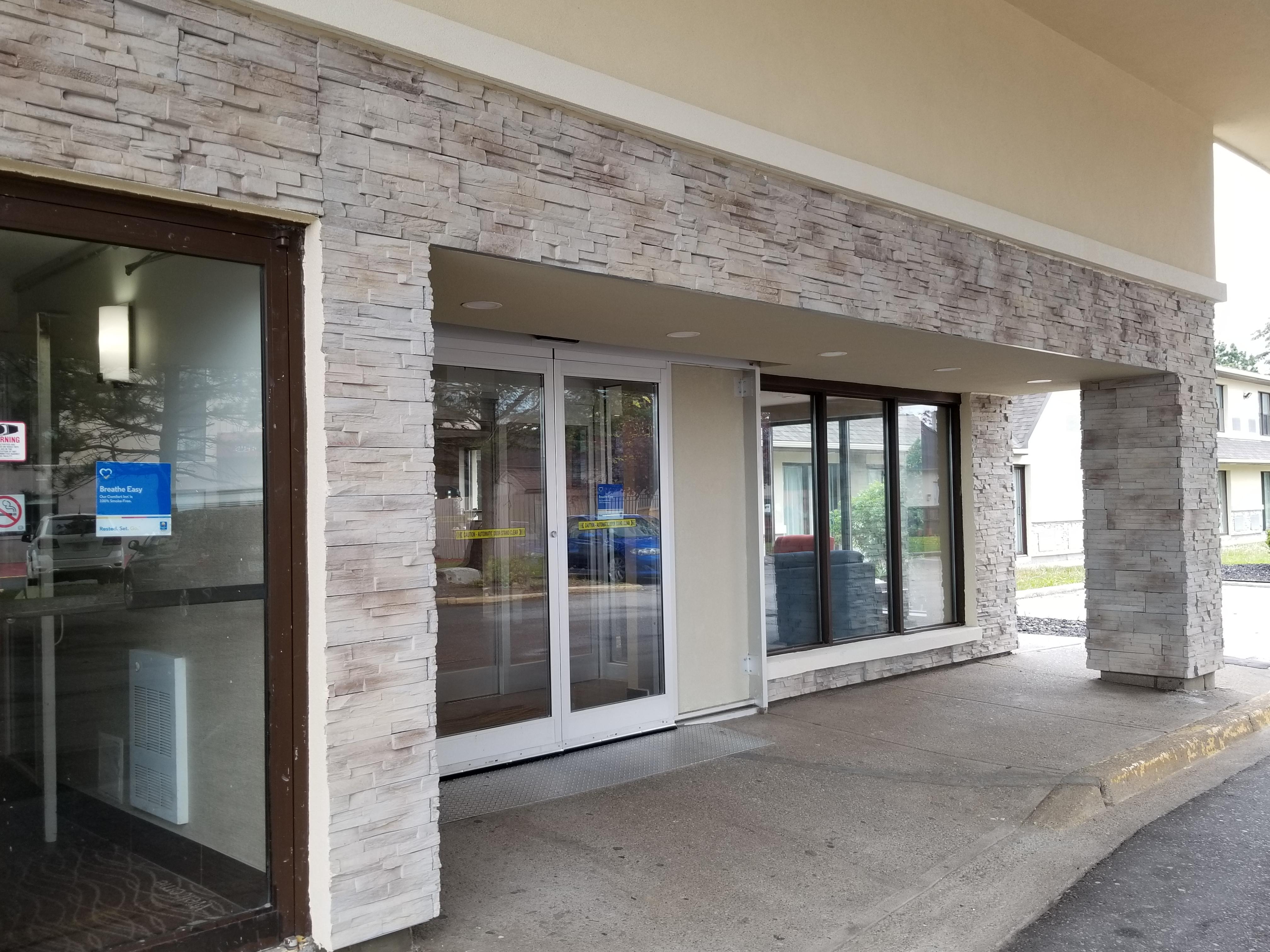 Comfort Inn Toronto North Esterno foto