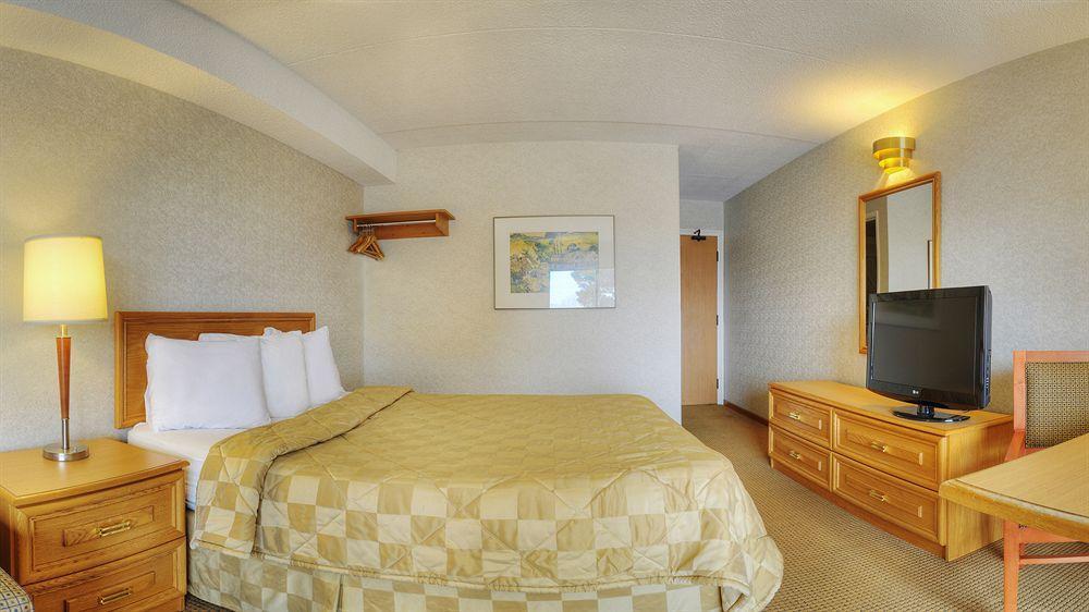 Comfort Inn Toronto North Esterno foto