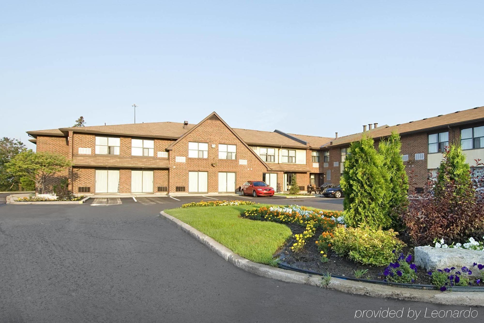 Comfort Inn Toronto North Esterno foto