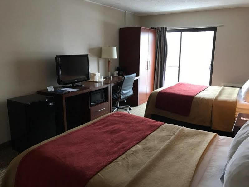 Comfort Inn Toronto North Esterno foto