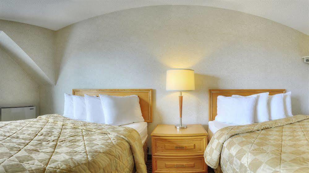 Comfort Inn Toronto North Esterno foto